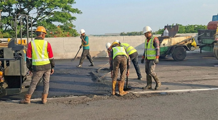 Jelang Lebaran 1447 H, Perbaikan Titik Rawan Tol Surabaya-Mojokerto Dikebut