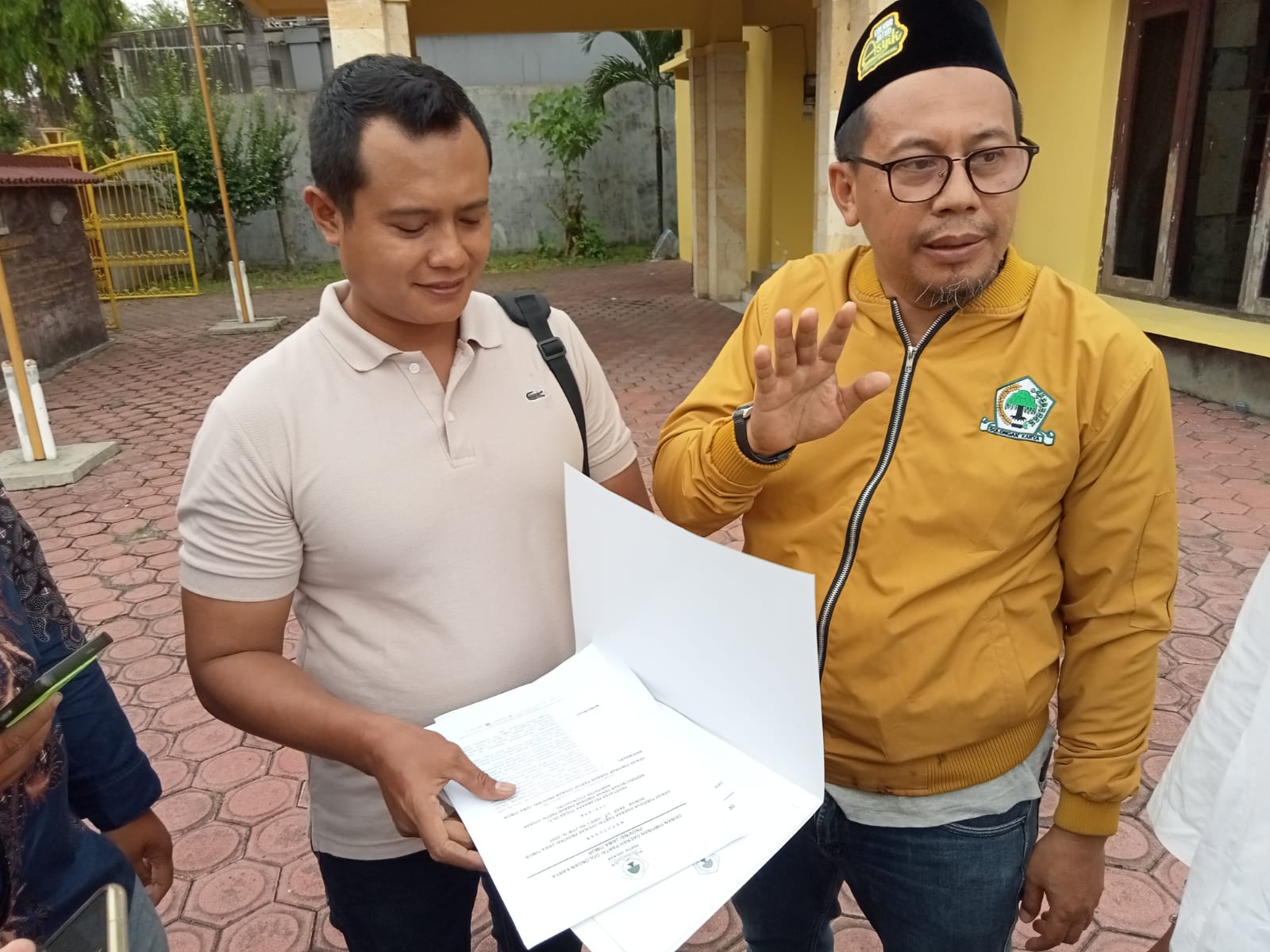 Jelang Musda, Aksi Saling Kunci Kantor DPD Golkar Terjadi di Tulungagung