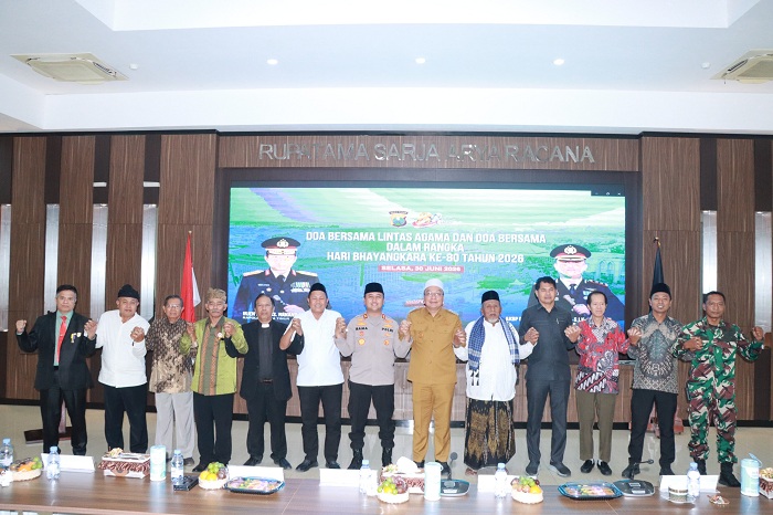 Polres Gresik Gelar Doa Bersama Lintas Agama Sambut Hari Bhayangkara Ke-80