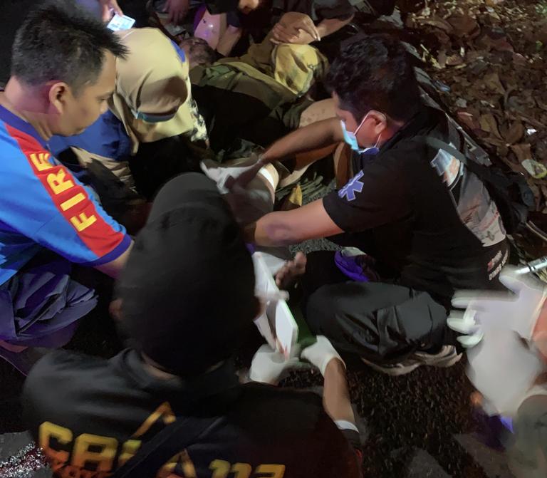 Pengendara Motor Luka Parah Usai Kecelakaan di Perak Barat Surabaya