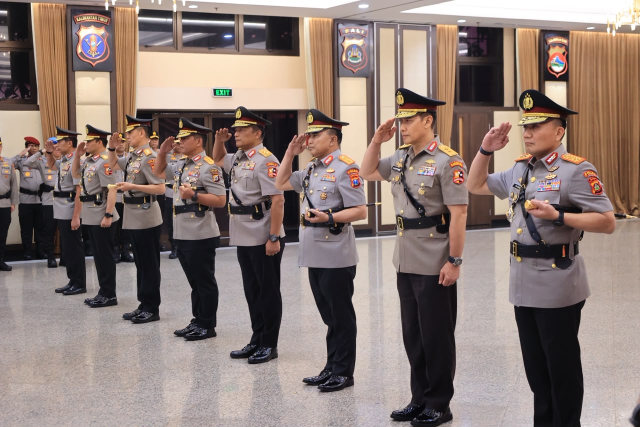 Sertijab Lima Pejabat Polri, Kapolri Tekankan Pelayanan kepada Masyarakat