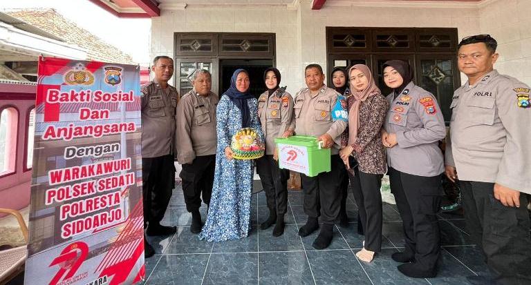 Polsek Sedati Gelar Baksos dan Anjangsana ke Warakawuri