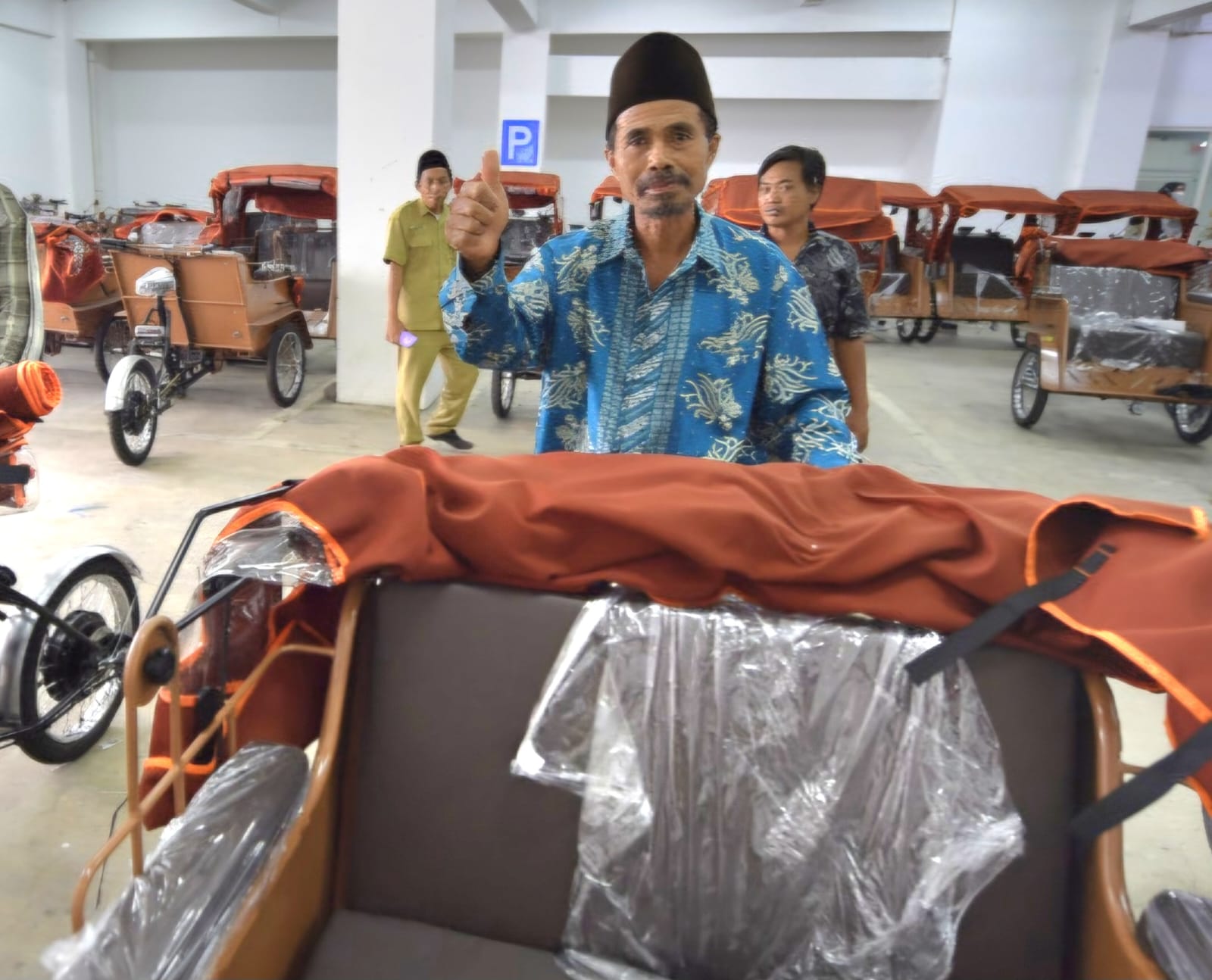 Bantuan 100 Becak Listrik Presiden Diproritaskan Buat Lansia dan Penghasilan Rendah