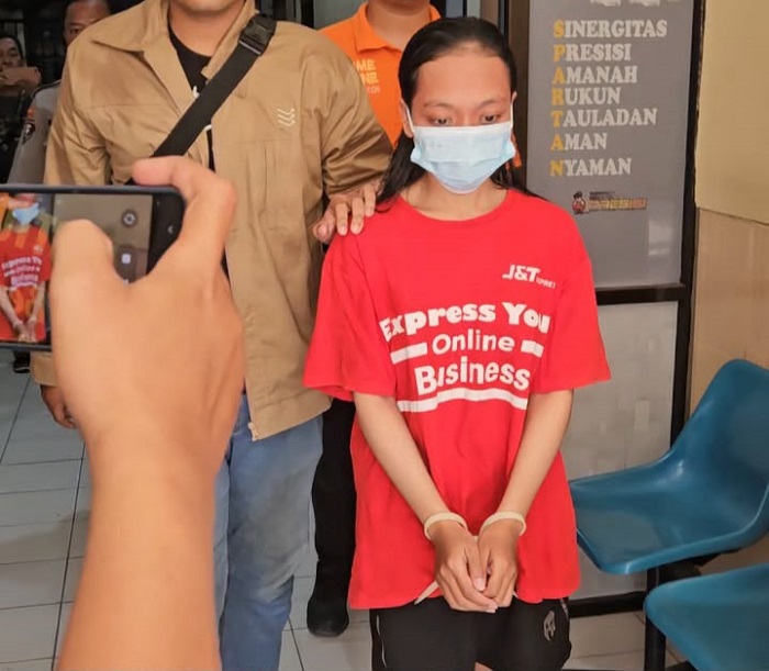 Dipicu Cemburu, Perempuan di Menganti Gresik Tusuk Leher Kekasih Dua Kali hingga Tewas