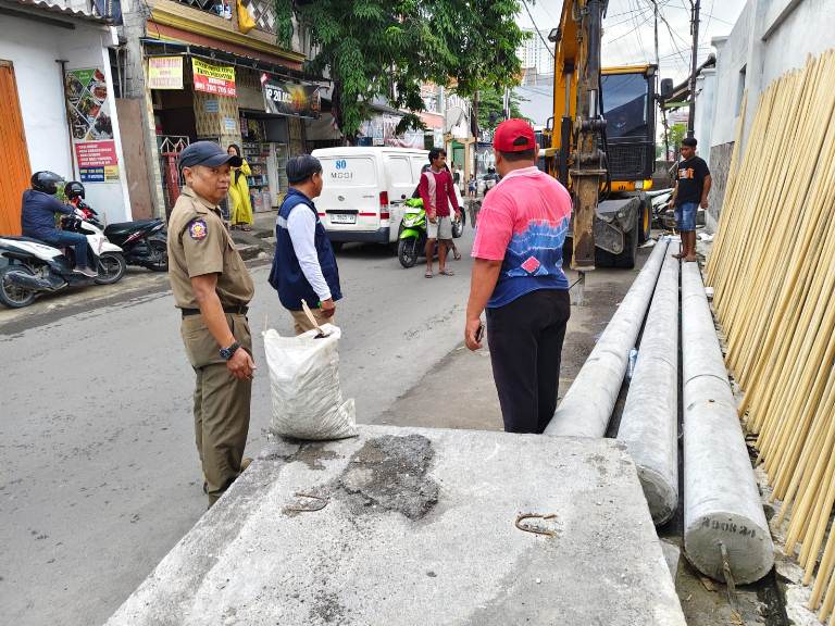 Saluran Tanpa Bak Kontrol Jadi Biang Kerok Banjir di Asem Mulya