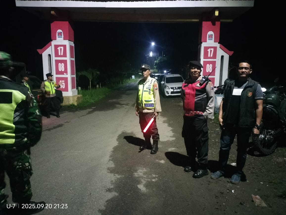 Ciptakan Harkamtibmas Kondusif, Polres Blitar Gelar Patroli dan Razia