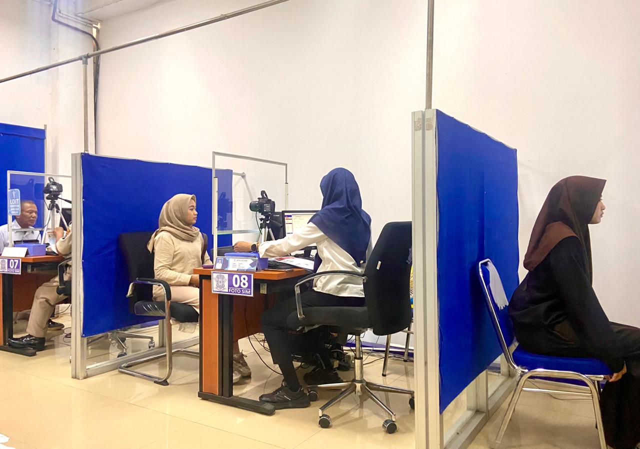 Satpas Colombo Surabaya Banjir Pujian: Pelayanan SIM Kilat, Nyaman, dan Bebas Ribet!