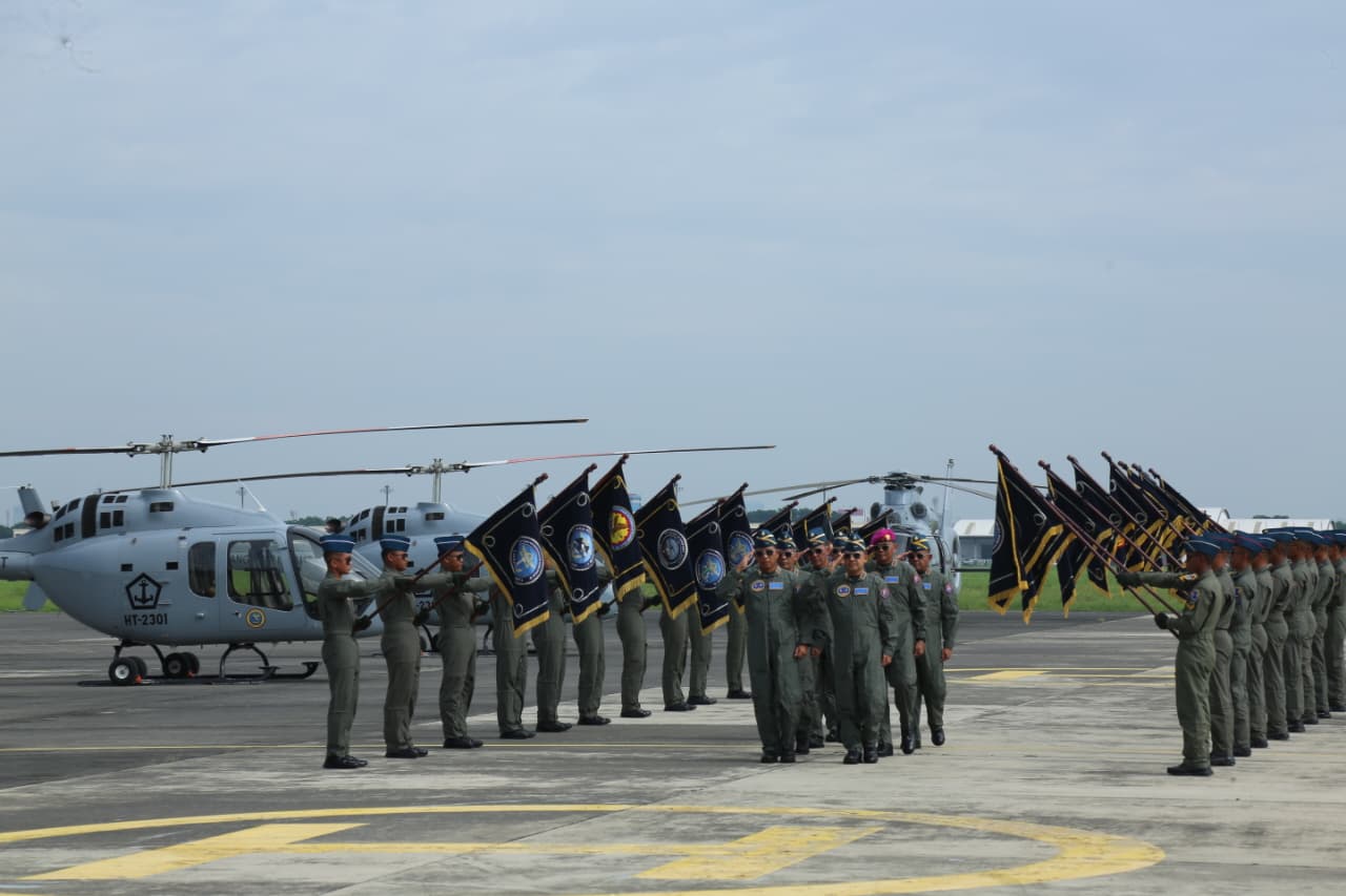 Penyematan Brevet Kehormatan Penerbang kepada Tujuh Pati TNI AL