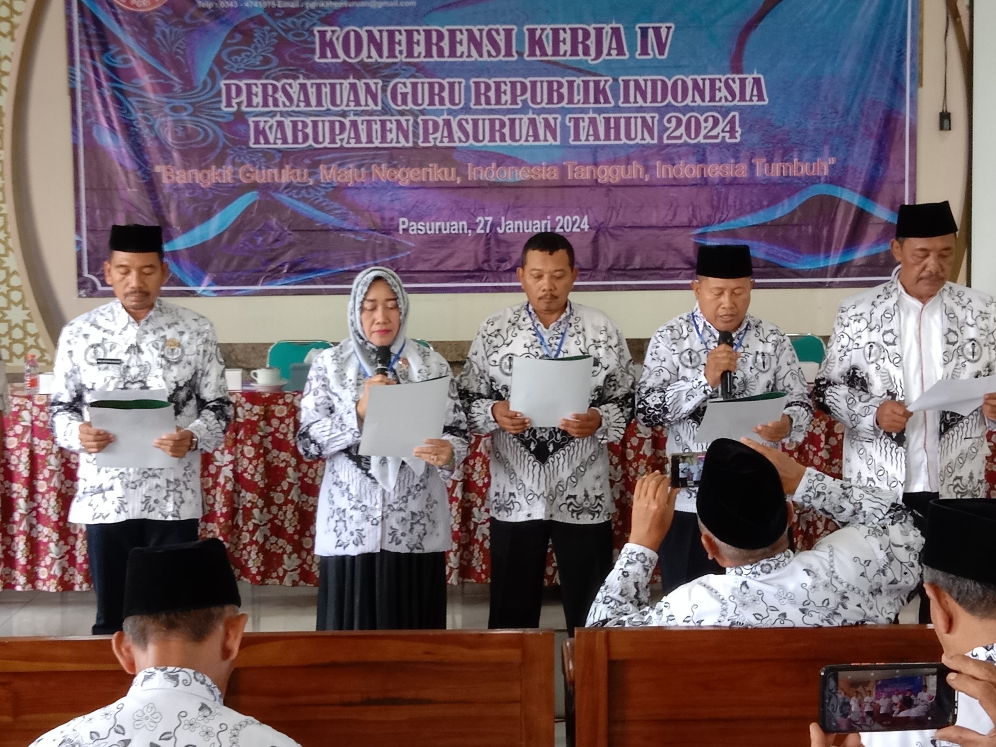 PGRI Deklarasikan Netralitas ASN Guru Kabupaten Pasuruan