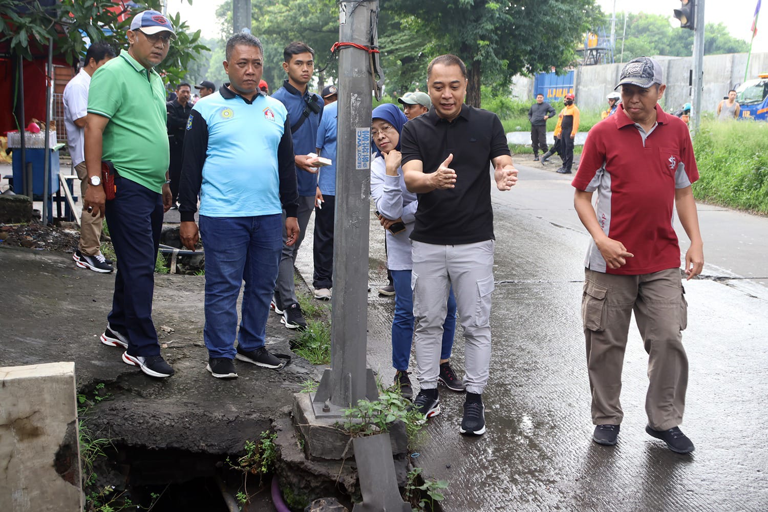 Aksi Cepat Atasi Banjir Kiriman di Surabaya Barat, Pembangunan Tanggul dan Bozem Langsung Dikerjakan