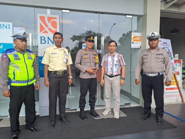 Polsek Benowo Patroli Bank BNI, Berikan Rasa Aman kepada Masyarakat