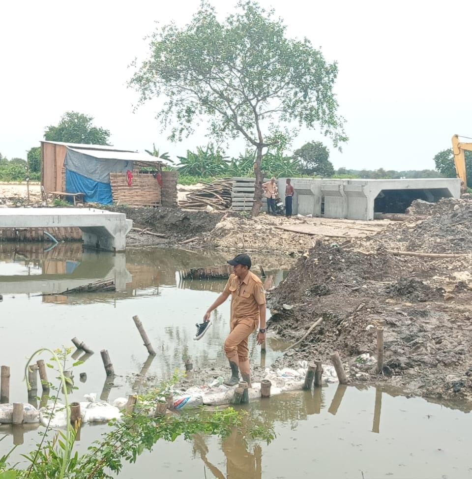 Warga Keputih Sukolilo Tolak Keras Pembangunan Jembatan, Tuding Jadi Biang Keladi Banjir