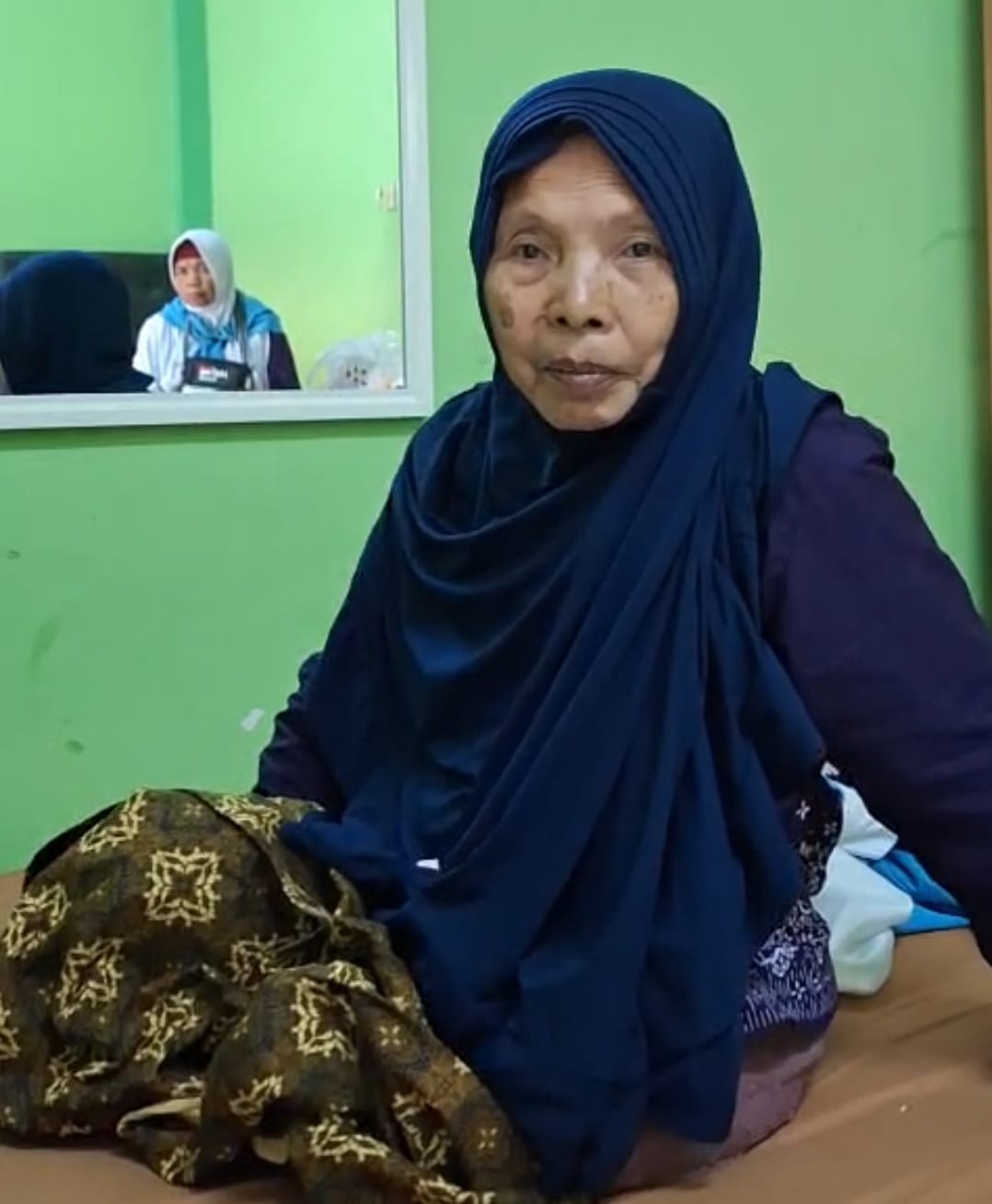 Meski Berketerbatasan Fisik, Jemaah Haji Asal Jember Wujudkan Impian ke Tanah Suci