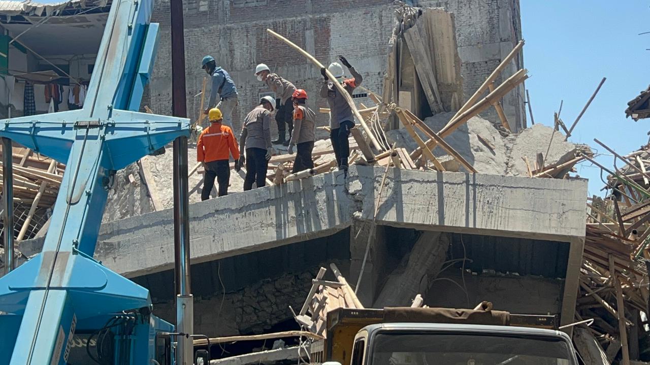 208 Polisi Sidoarjo Amankan Evakuasi di Ponpes Al Khoziny