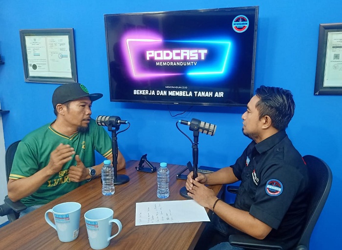 Hamin Gimbal Jadi Bintang Tamu Podcast Memorandum TV: Mencintai Persebaya dengan Hati