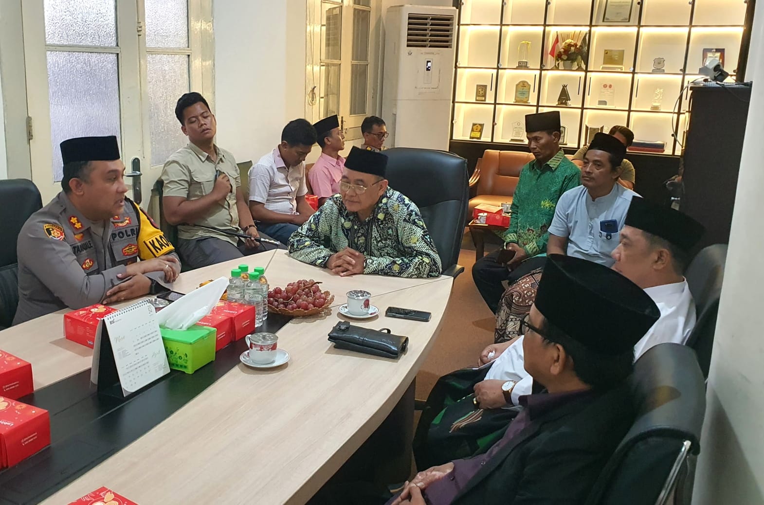 Kunjungi PCNU Surabaya, Kapolres Pelabuhan Tanjung Perak: Tokoh Agama Berperan Penting Ciptakan Pemilu Damai