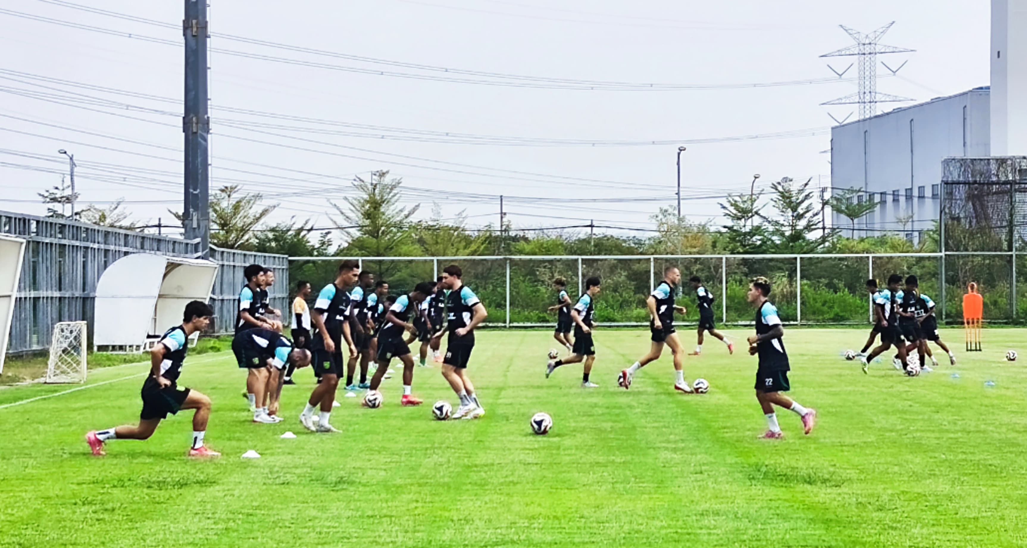 Analisis Pelatih Persebaya Terkait Hasil Kurang Memuaskan di Tiga Pertandingan