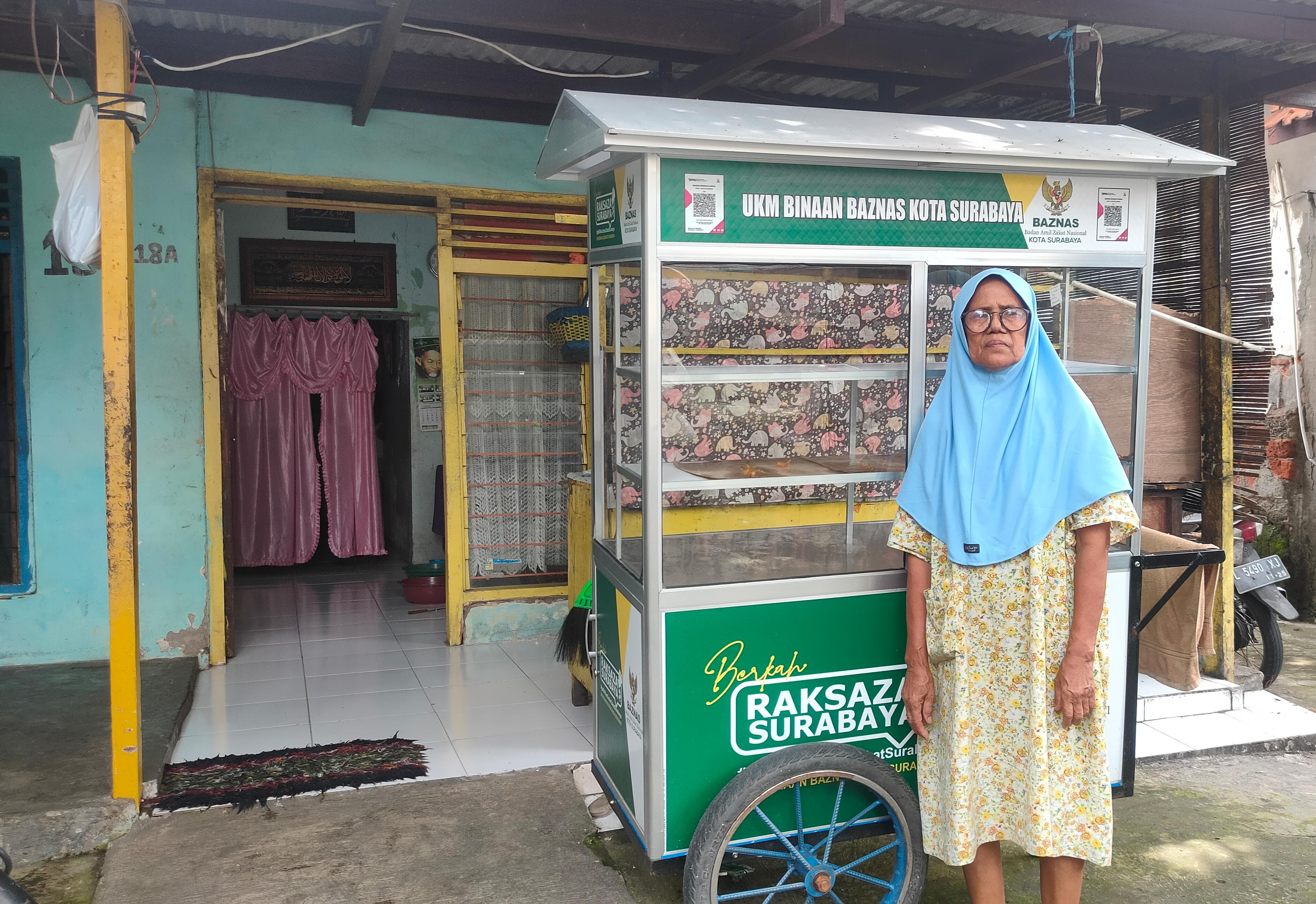Cerita Warga Mojo dapat Bantuan Rombong dari Baznas Surabaya: Bermanfaat untuk Jualan Gorengan 