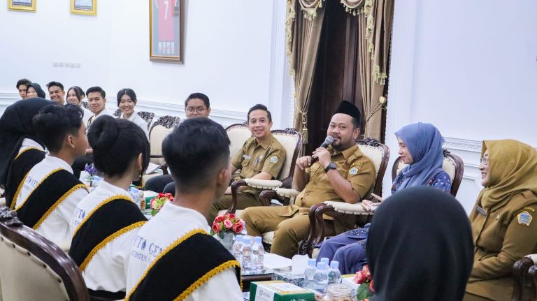 Bupati Gresik Bekali Finalis Duta Genre Edukasi Bahaya Narkoba dan Pernikahan Dini