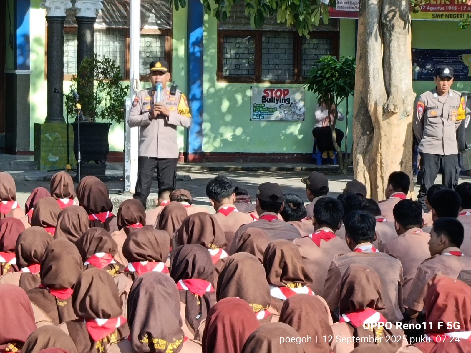 Cegah Kenakalan Remaja, Polsek Pare Gelar Binluh ke SMP Negeri Badas
