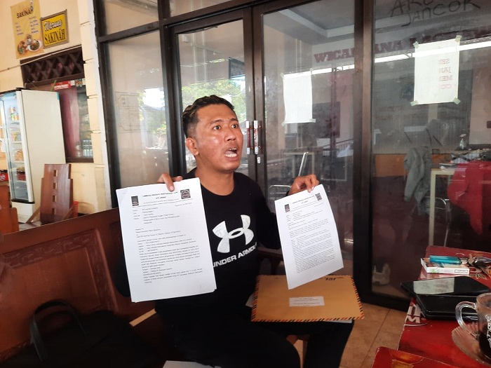 Tembak Senpi di Depan Warga,  Direktur Tambak Situbondo Dilaporkan ke Polisi