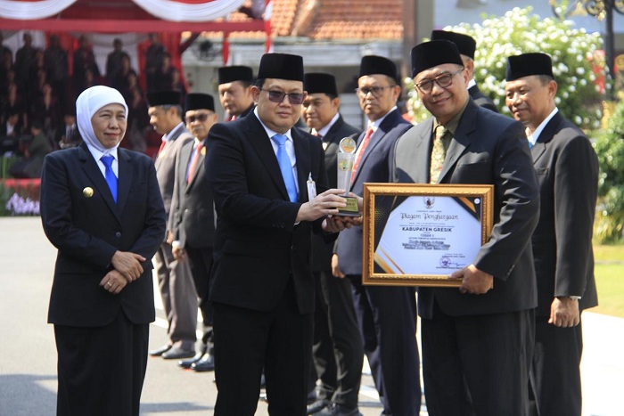 Pemkab Gresik Raih Penghargaan JDIH Terbaik dengan Layanan Hukum Berbasis AI
