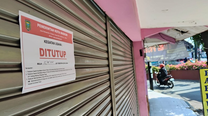 Tajamnya 'Kios Gaib': Korbannya Justru Lega setelah Disegel Pemerintah!