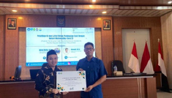 Tingkatkan Kualitas Pembelajaran, Guru Matematika Bojonegoro Ikut Pelatihan AI dan LaTeX dari UNUGIRI