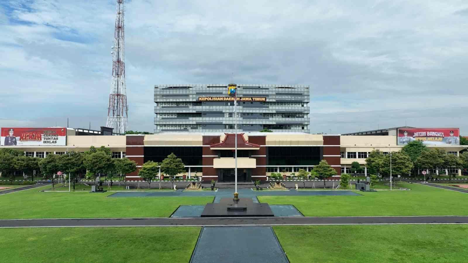 Gerbong Mutasi Polri Bergulir, Sejumlah Direktur hingga Kasubdit Polda Jatim Dirotasi