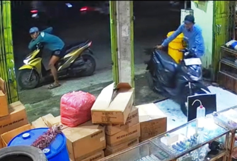 Motor Pemilik Toko Parfum Lakarsantri Surabaya Digondol Maling