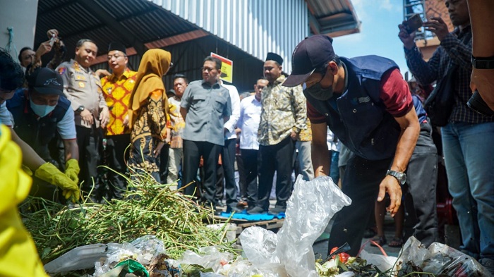 Menteri Perdagangan Resmikan Pasar Pahing Sidayu Gresik dan Ajak Pedagang Jaga Kebersihan