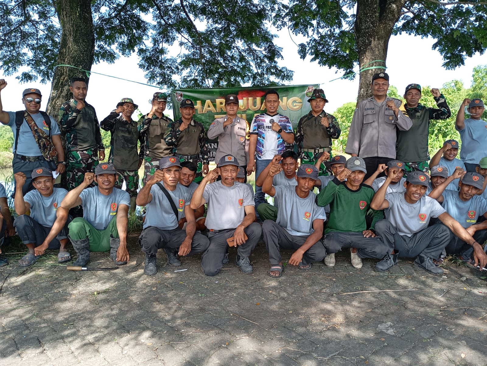 Peringati Hari Juang TNI AD, Polsek dan Koramil Purwosari Lakukan Upacara