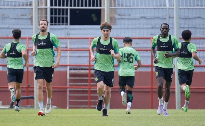 Big Match Derby Jatim, Arema FC vs Persebaya Sore Ini, Paul Munster: Kami Hanya Fokus Menang