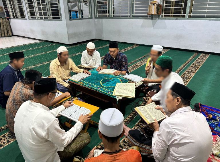 Khusyuk, Tahanan Rutan Gresik Khataman Alquran Selama Ramadan