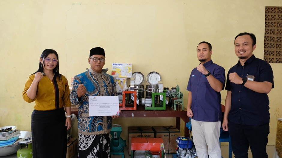 Semangat Sumpah Pemuda, Energi PLN untuk Dukung UMKM Desa Mukiran, PLN UIP JBTB Resmikan Program TJSL 2024