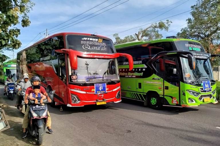 Jelang Lebaran, Ribuan Santri Tebuireng Jombang Mudik Bareng ke Berbagai Daerah