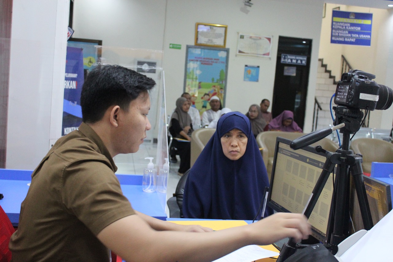 Kantor Imigrasi Kelas I TPI Manado kembali Layani Masyarakat melalui layanan Paspor Simpatik 