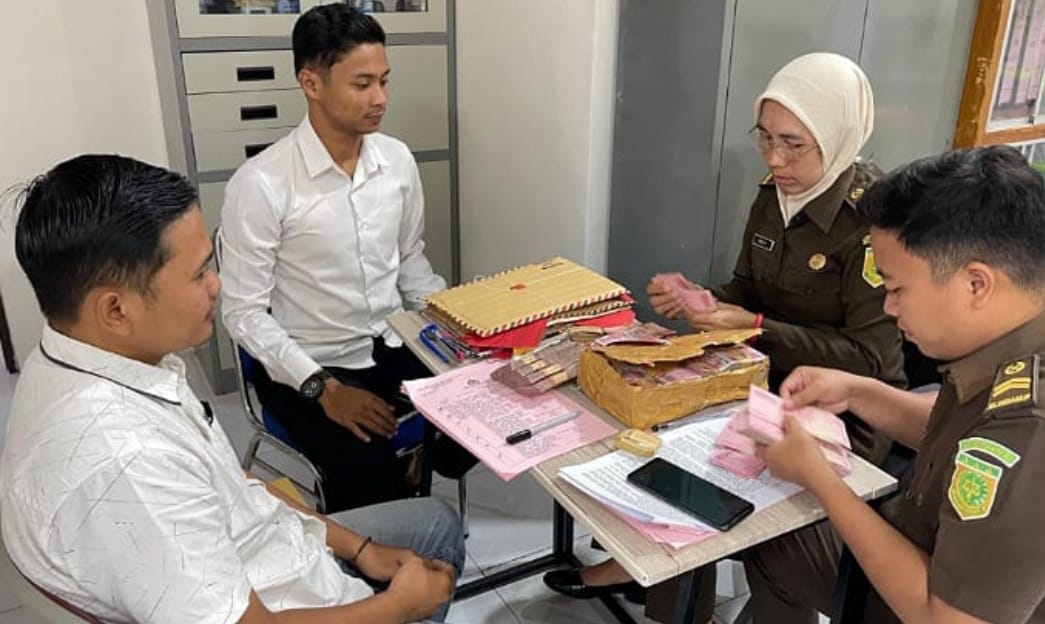 Penyerahan Barang Bukti Korupsi Picu Konflik Internal Kejaksaan Negeri Lamongan