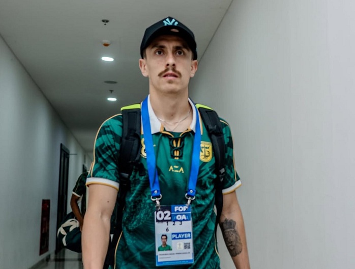 Starting Lineup Dewa United vs Persebaya, Eduardo Rotasi Pemain