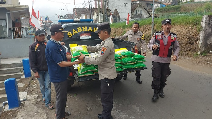 Program Beras Murah, Polsek Tosari Prioritaskan Masyarakat Pelosok
