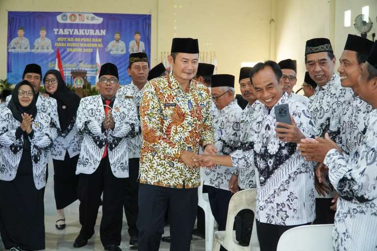 HGN 2025 dan HUT PGRI di Lamongan, Percepat Kompetensi Digital Pendidik