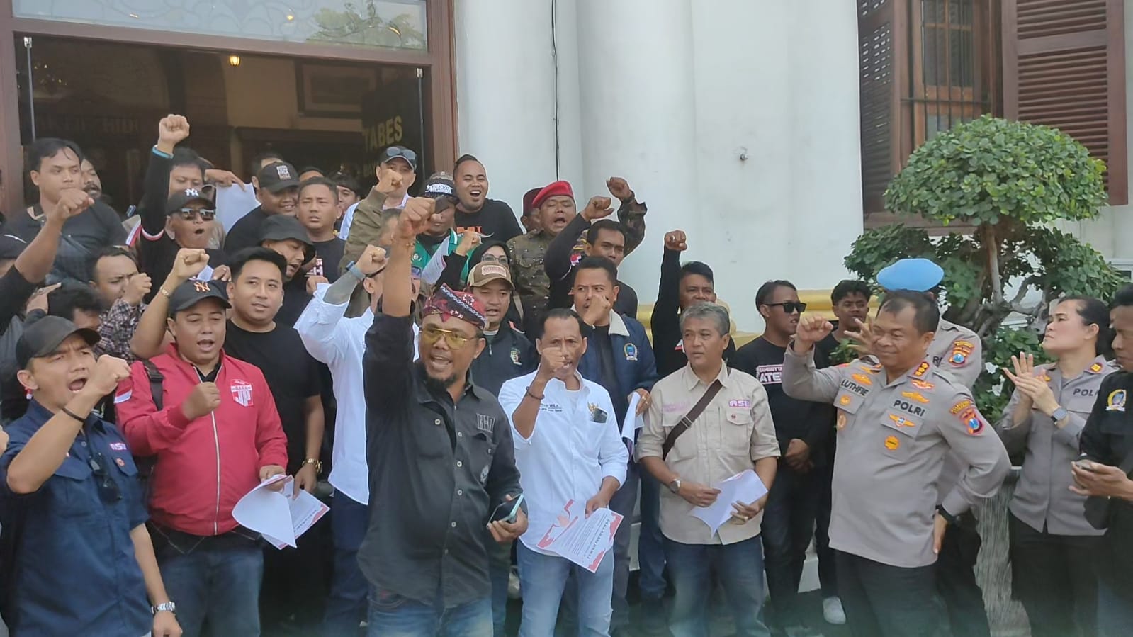 15 Ormas Gabungan Datangi Polrestabes Surabaya, Komitmen Jogo Suroboyo Damai