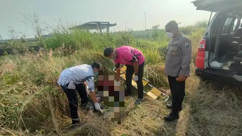 Pamit Cari Rumput dan Besi Bekas, Warga Driyorejo Gresik Ditemukan Tewas Dekat Exit Tol