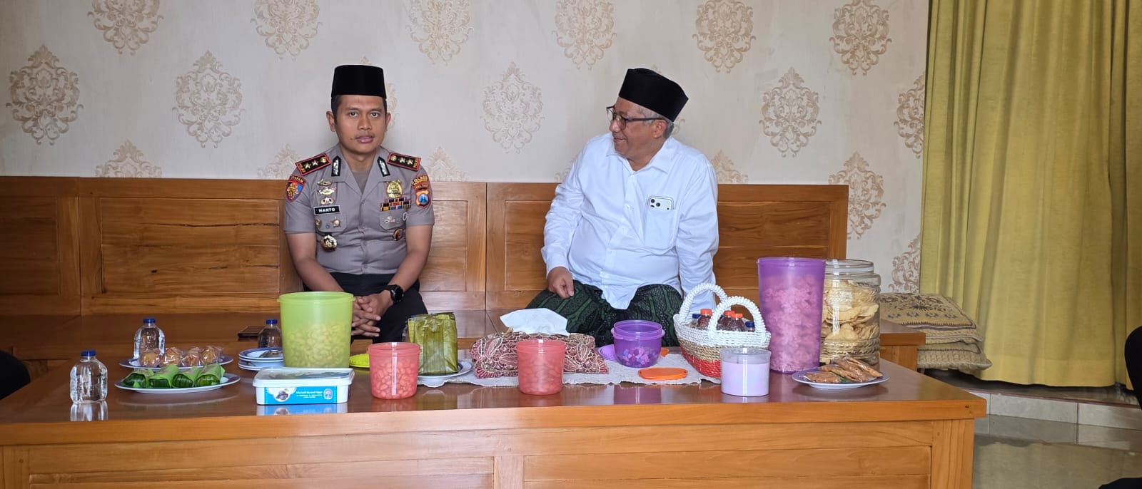 Kapolres Pasuruan Sowan ke Pengasuh Ponpes Cangaan II Bangil