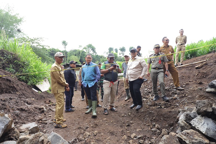 Pj Wali Kota Batu Tegaskan Penutupan Tambang Ilegal Demi Keselamatan Lingkungan dan Masyarakat