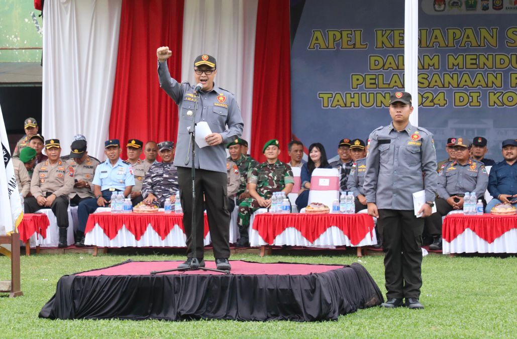 Pj Wali Kota Iwan Apresiasi Satlinmas, Sebut Sebagai Pahlawan Pilkada Kota Malang