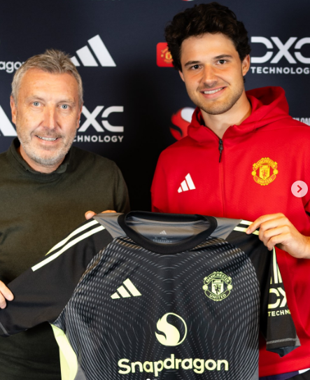 Manchester United Rekrut Kiper Senne Lammens dari Antwerp