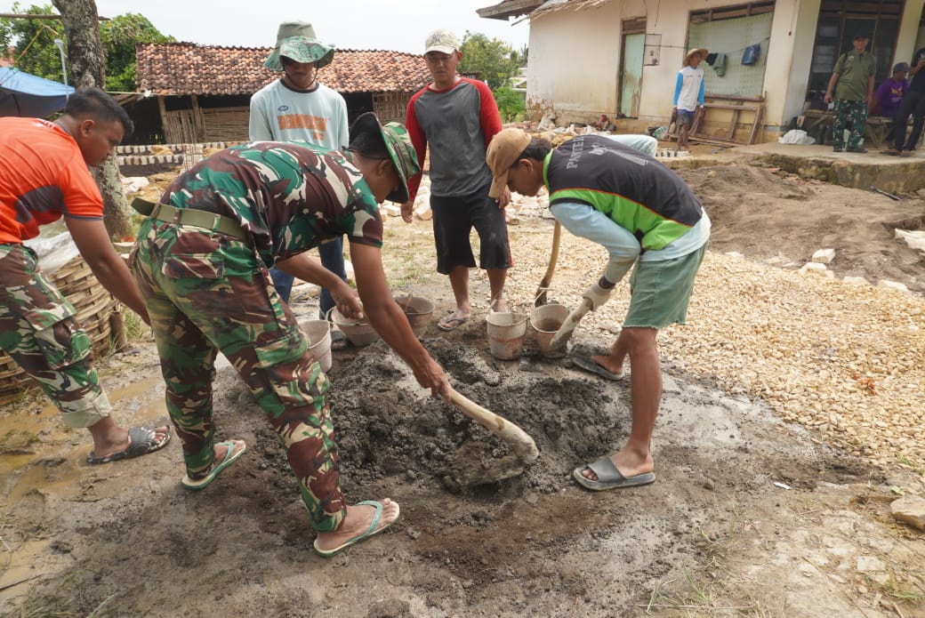 Demi Rumah Layak Huni, Satgas TMMD 127 Perkuat Pondasi di Mandala