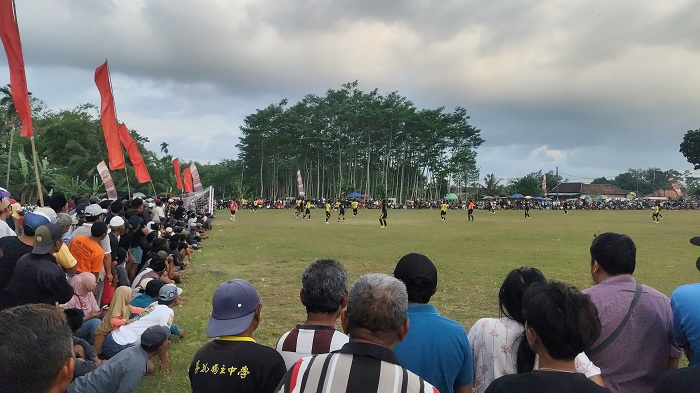 Kolaborasi Polsek, Koramil, dan Satgas Desa Amankan Semifinal Turnamen Kades Cup II 2026