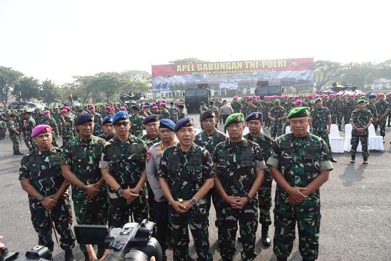 Pangkoarmada II Pimpin Apel Gabungan TNI-Polri di Surabaya: Jaga Sinergi Menuju Indonesia Emas